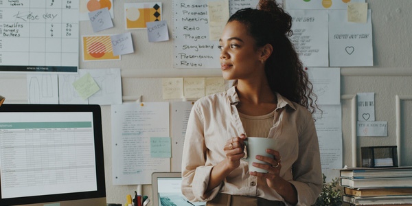 Girl with a coffee 600x300